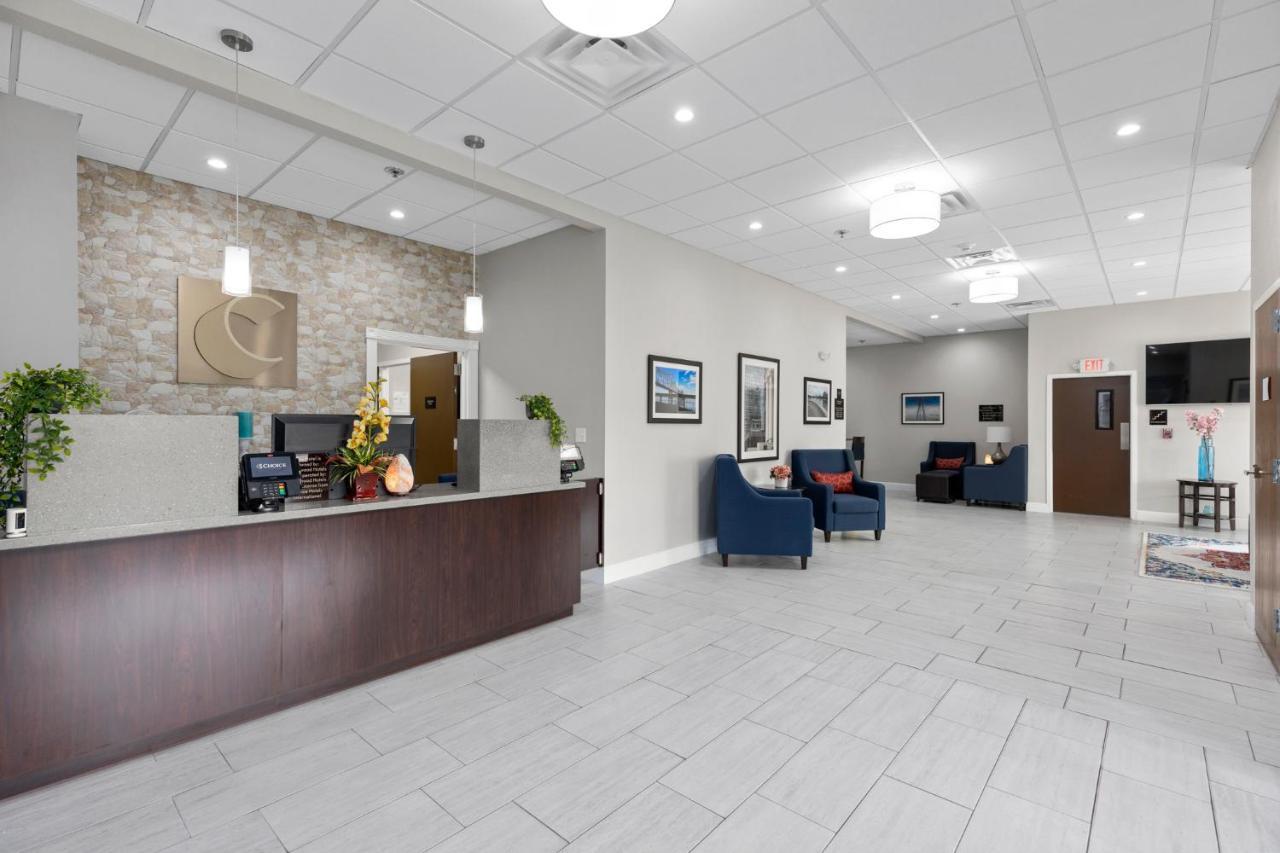 Comfort Inn & Suites St Louis-Hazelwood Extérieur photo