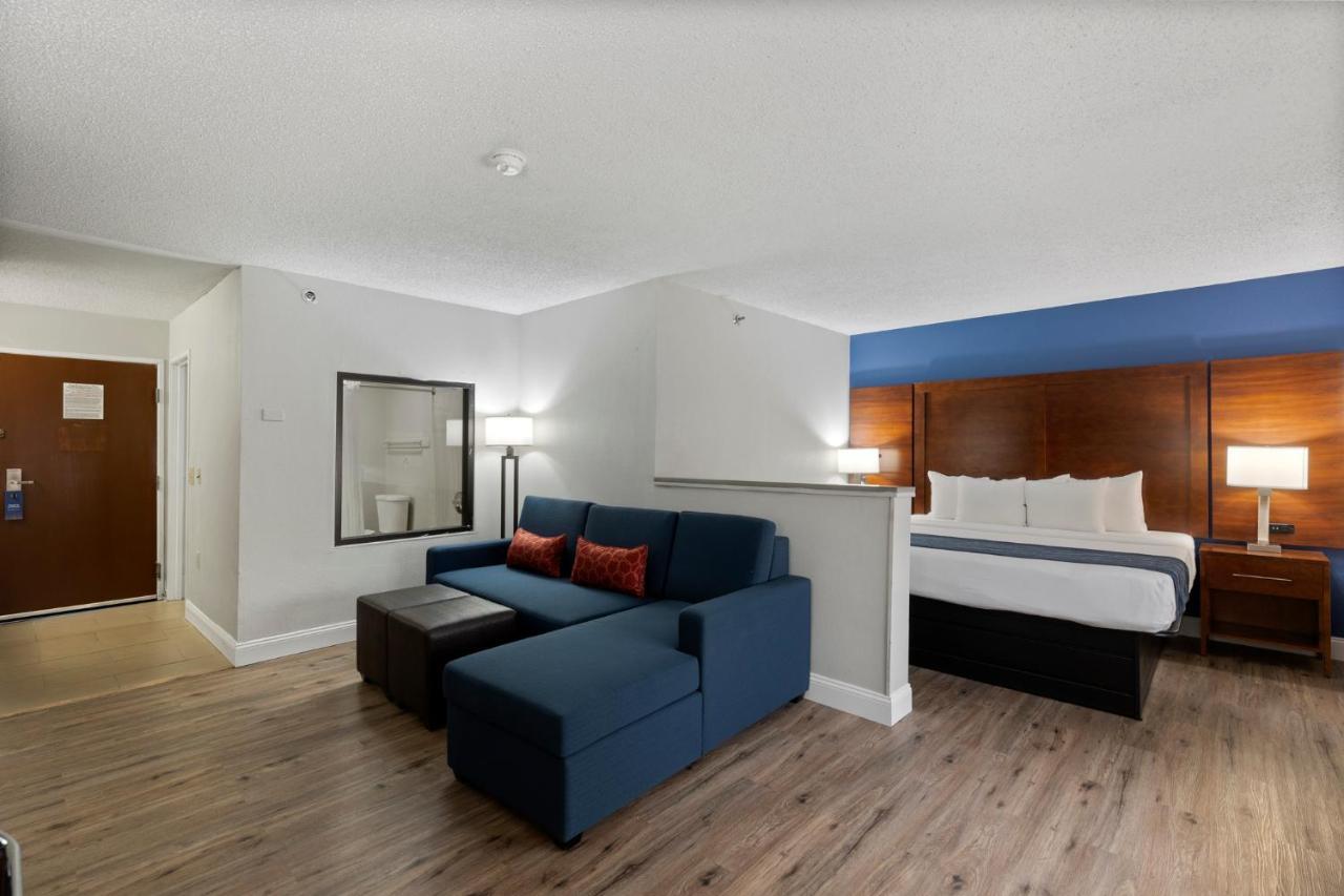 Comfort Inn & Suites St Louis-Hazelwood Extérieur photo