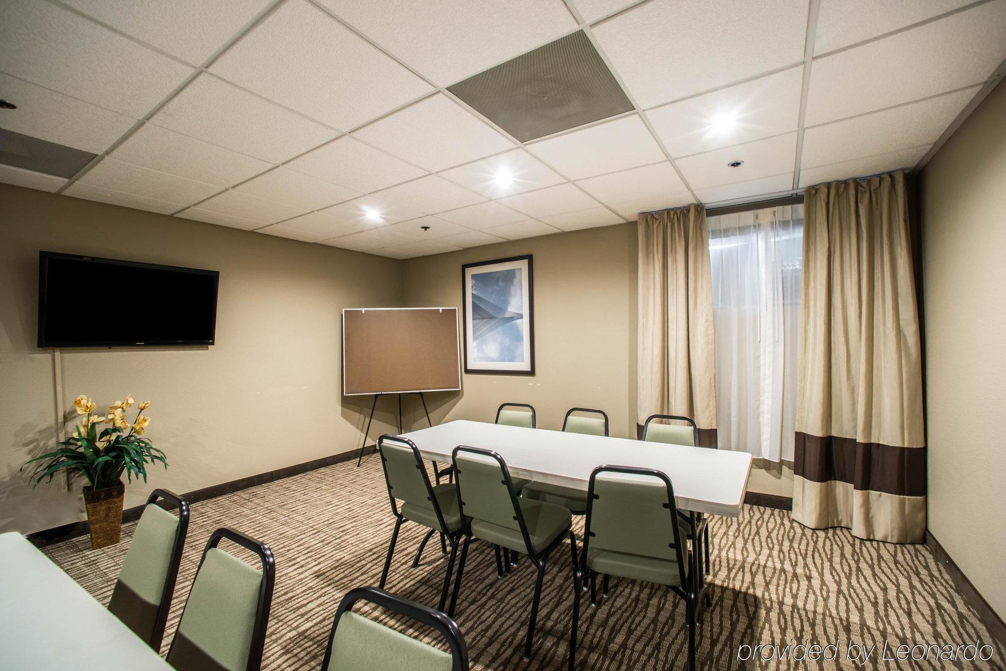 Comfort Inn & Suites St Louis-Hazelwood Extérieur photo