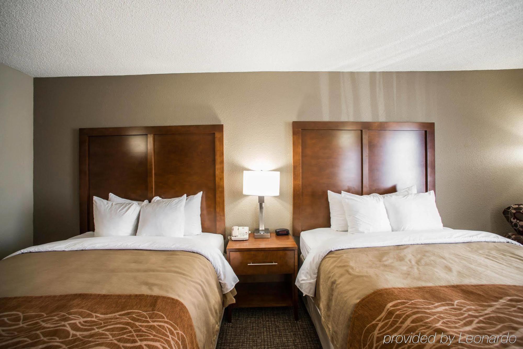 Comfort Inn & Suites St Louis-Hazelwood Extérieur photo
