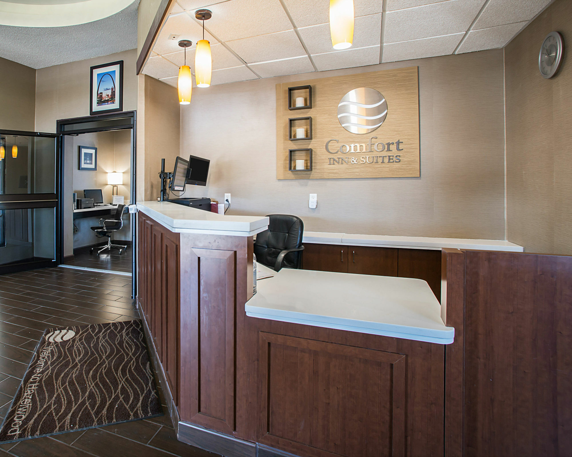Comfort Inn & Suites St Louis-Hazelwood Extérieur photo
